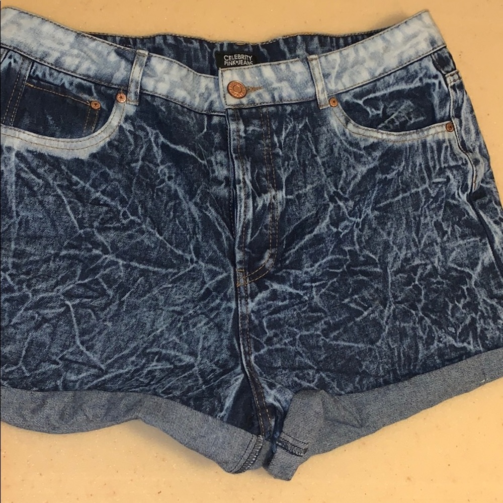 Denim washed high waisted shorts